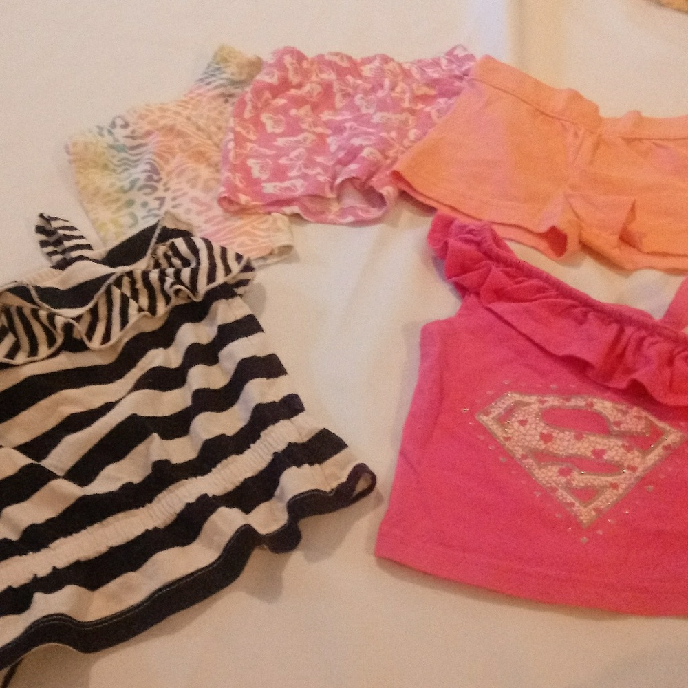 ⬇️ 5 Summer Pieces 2 Tops 3 Bottoms 18 Months